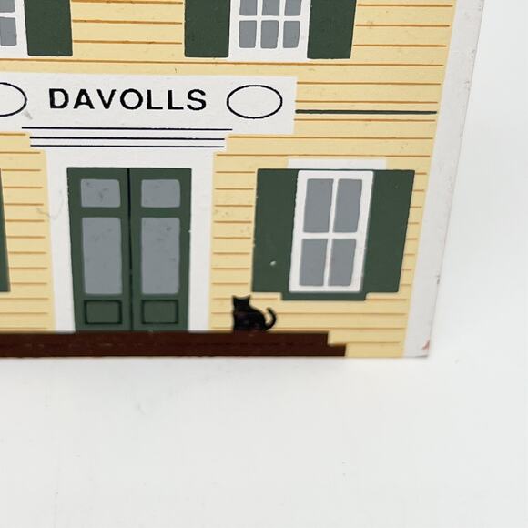 Vintage 1993 The Cat's Meow Davolls General Store Wooden Shelf Sitter - Picture 4 of 8